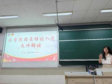 男人和女人站在墙边AI 生成的内容可能不正确。