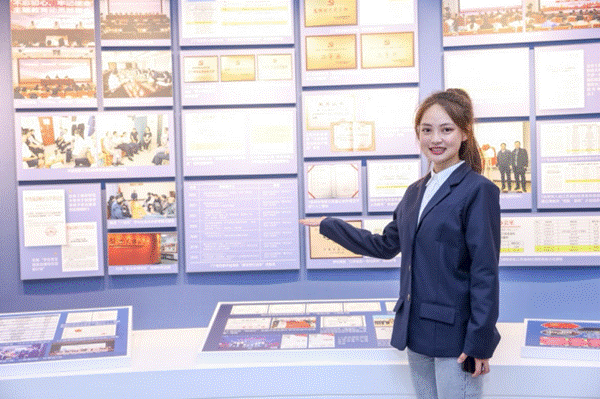 http://www.nufe.edu.cn/__local/F/ED/79/5BF38CAF6EE4B754BE444F04722_57EBE89F_A8D7F.png